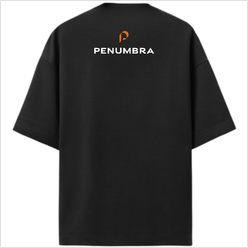 Camiseta Oversized - Penumbra - logo laranja